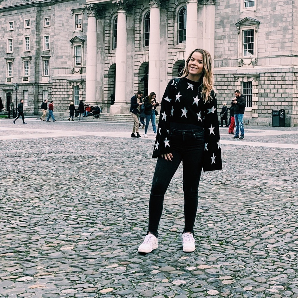 Meet your Posher, Abbie